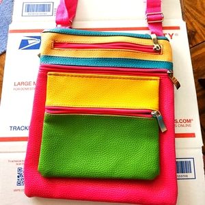 Multicolor vinyl crossbody 4 zipper long strap 👛 purse